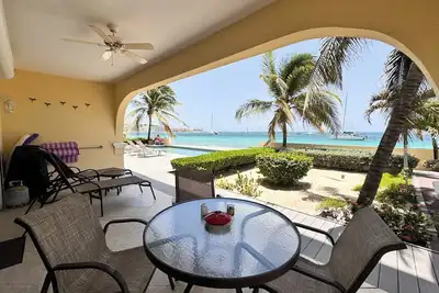 Image de Casa Carib on the beach: ground floor, backup generator