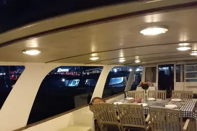 Image de RoyalSeaSuite 'Live and Live on the Water' for roommates