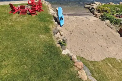 Image de Georgian Bay Waterfront Cottage - 7 Bedroom, 3 Bath + Hot tub +Office +Wifi