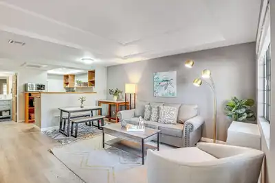 Image de Pool & Hot Tub: Updated Tucson Condo w/ Workspace