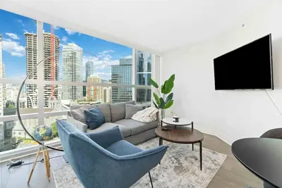 Image de 2br Condo with breathtaking view in Downtown!