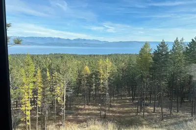 Image de Modern 3-bedroom bungalow in peaceful Somers with great lake and mountain views