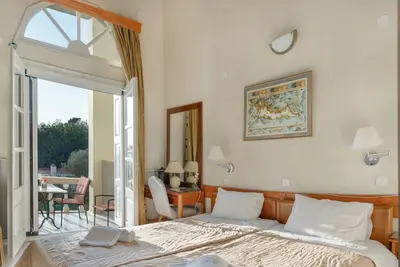 Image de Appartement 'Two-Bedroom No 3' avec vue sur la mer, Wi-Fi et climatisation