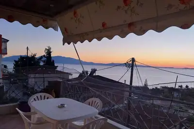 Image de Appartement 'Menidi' avec vue sur la mer, Wi-Fi et climatisation