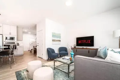 Image de Modern Executive Home-Sleeps12-KingBeds-FullHouse