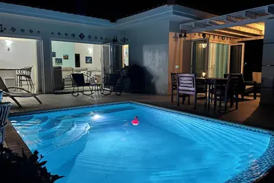 Image de Charming 3-Bedroom Villa on Sea with Private Pool & Hot Tub