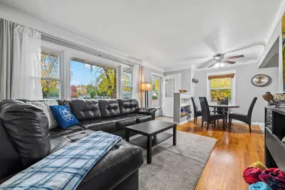 Image de Centrally Located Cozy Home W/Game & Yoga Rooms