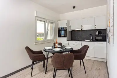 Image de Modern Apartments With Private Balcony Kaštel Novi