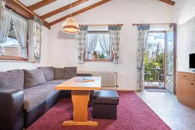 Image de Appartement 'Ferienwohnung 10' avec terrasse et jardin partagés
