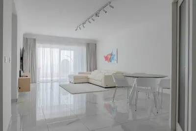 Image de Seafront Elegance with Pool