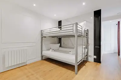 Image de Studio tout confort - 1ch/4p - République