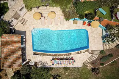 Charmant appartement dans une villa provençale - 2p