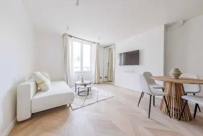 Image de Studio rénové rue du Roi de Sicile / Marais