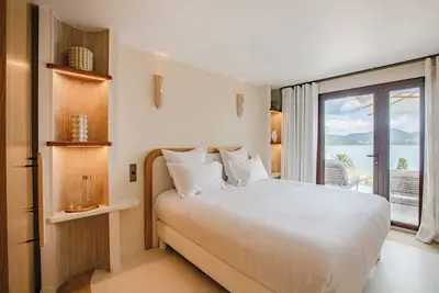 Image de Magnifique Chambre avec Climatisation & Vue Mer à Gassin