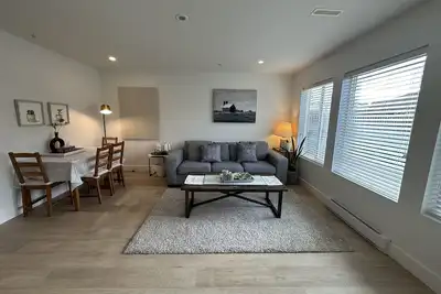 Image de Serene & Cozy Home | Burke Mtn