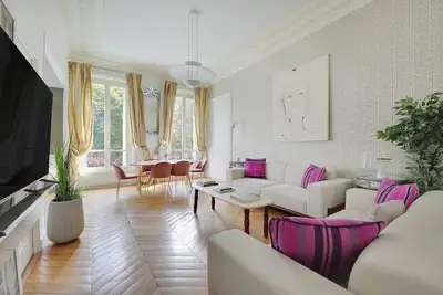 Image de Charmant 2br/4p - Georges V / Champs-Élysées