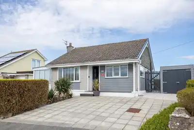 Image de Tamarisk - a single-storey cottage in Moelfre