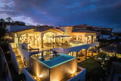 Image de Elegant 6 Br Villa de los Faros w/ Ocean View, Private Pool, Fire Pit + More!