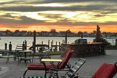 Image de Waterfront 4 bedroom home in Massapequa, New York for Bethpage Black Ryder Cup