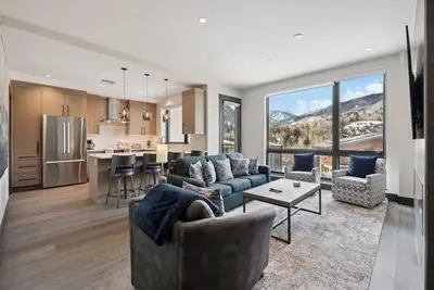 Image de One Riverfront Condo 204