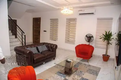 Image de Stylish 3 bedroom villa, off Harris Drive, Vgc Lagos. Communal swimming pool