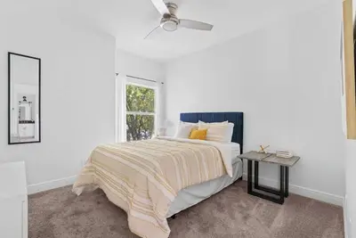 Image de 176) Perfect for Company Bookings!