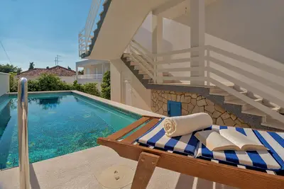 Image de Spacious 4-bedroom apartment in beautiful Okrug Gornji