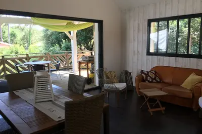 Image de Villa Lacanaulaise  600 m plage 3 Ch idéale pour des vacances en famille ou amis