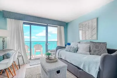 Image de Cozy 1br w/ Relaxing Pool Hot Tub & Breathtaking Views