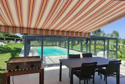 Image de Entre mer et montagne gîte classé 3 étoiles de 54m², piscine, jardin