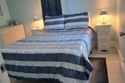 Oceanview Charming 3-bedroom cottage with WiFi in delightful Back Bay