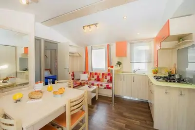 Image de Mobil-home | Classic Xl | 3 Ch. | 6 pers. | Terrasse surélevée