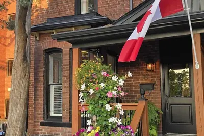 Image de Charming 2-bedroom historic home with WiFi and Ac in Grimsby