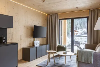 Premium Suite mit 2 Sz & Mini-Spa by Interhome