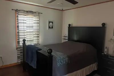 Image de 4-bedroom house in charming Salem with WiFi, Ac. Relax and unwind