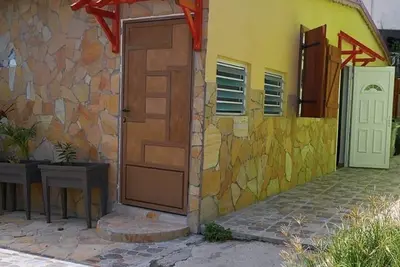 Image de Ti kaz kréol, Le Gosier, à 10 minutes de la plage