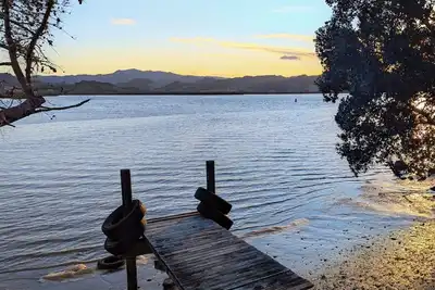 Image de Whitianga River Front Cottage - the best of both worlds!