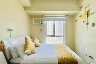 Image de Compact Studio at Avida Towers Atria – Garden & Courtyard