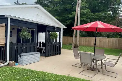 Image de Cute 3 bedroom home sleeps up to 11 w/6 beds. Branson & Stockton Lake nearby