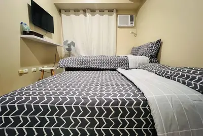 Image de Bright Studio Unit at Avida Towers Atria with Pool