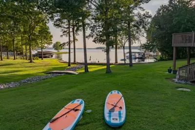 Image de Lake Life is the Best Life! Formally \"Livin The Dream\"