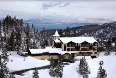 Beautiful and Majestic South Lake Tahoe. Near Heavenly Valley Ski Resort!