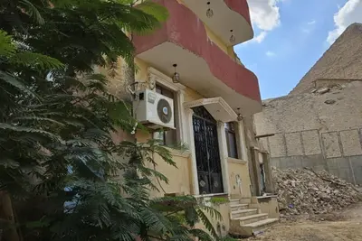 Image de The Great Pyramids View. \nEndroit idéal  pour se ressourcer face à la pyramide.