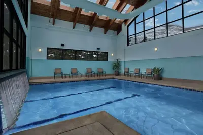 Image de Your Vail winter vacation starts here in our one-bedroom loft villa