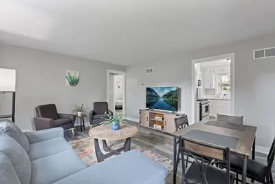 Image de Hinsdale Haven, Pet Friendly!
