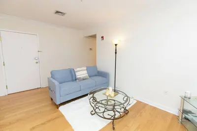 Image de Rittenhouse Square in the middle of it all!