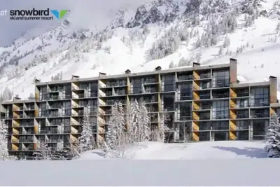 Prime ski week studio in enchanting Snowbird