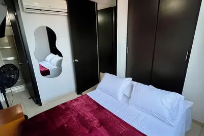Image de Beautiful furnished apartment 3 bedrooms 2 bathrooms, central location