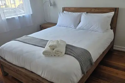 Image de Quiet & private stay on ground level apartment in Preston