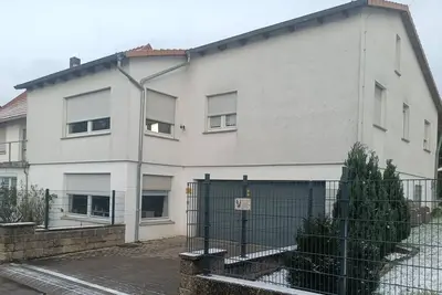 Image de Vacation apartment - Weserbergland - own entrance - garden - fence - dogs possible